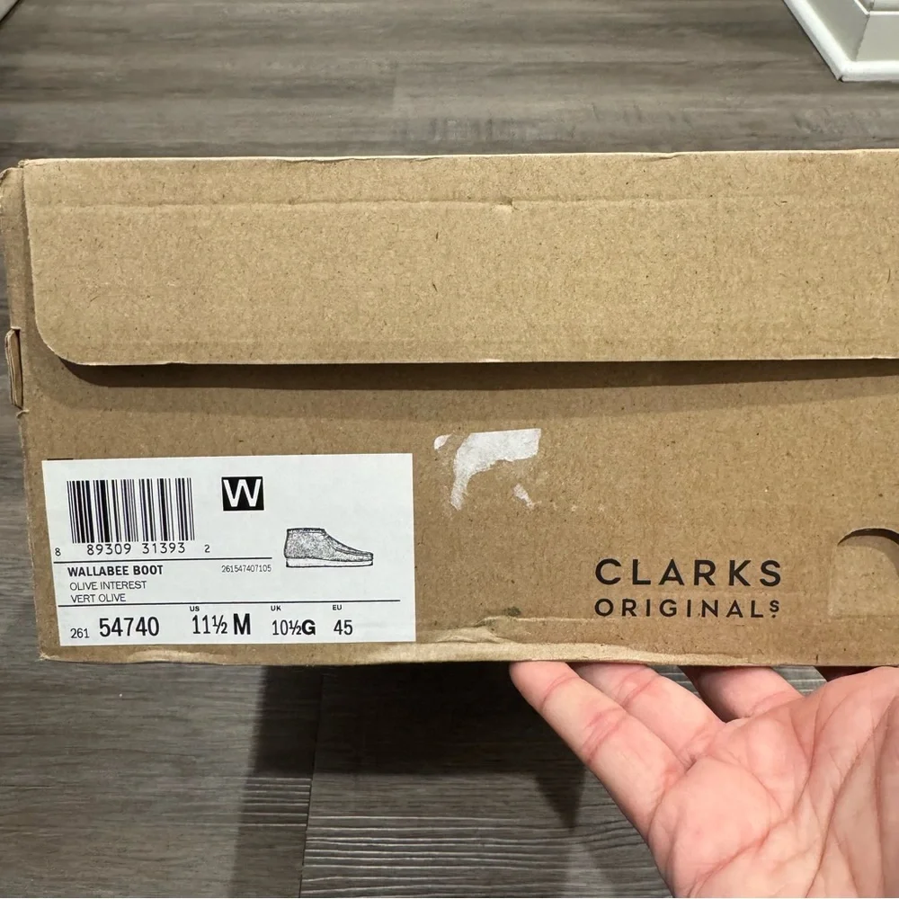 Clarks Wallabee Khaki Pony Hair Vert Olive Interest Suede Chukka Boots